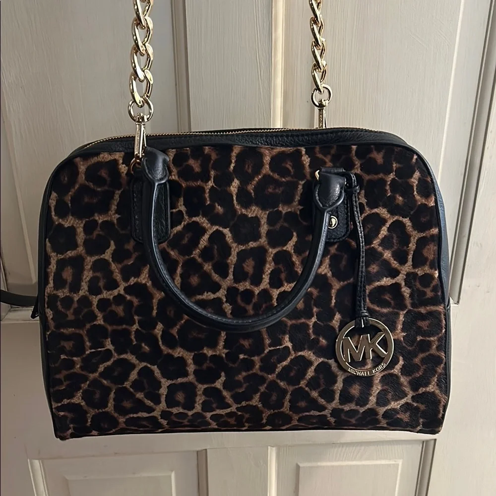 Michael Kors Leopard Print Bag and Wallet Set - Picture 14 of 16